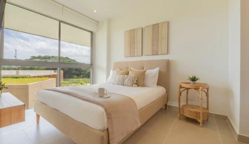 One-Bedroom Apartment with Balcony