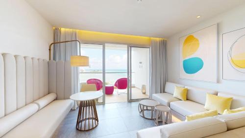 Deluxe Junior Suite