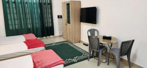 Triple Room with Private Bathroom