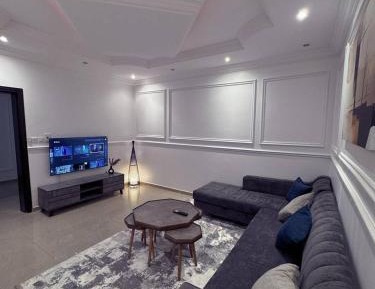 One-Bedroom Premier Apartment