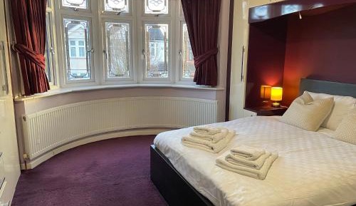 Deluxe Double Room with Shower