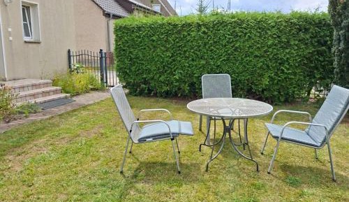One-Bedroom Apartment with Terrace