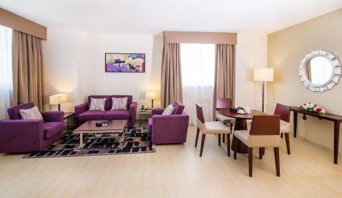 Family Two-Bedroom Suite with Sea View