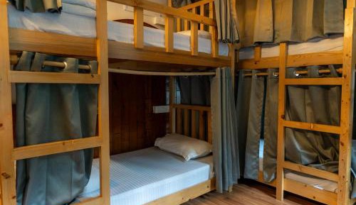 Bed in 4-Bed Mixed Dormitory Room