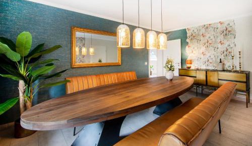 Two-Bedroom Apartment with Shower 