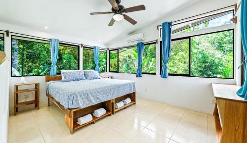 Double Room with Balcony and Sea View