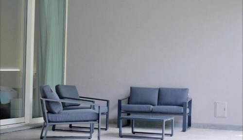 Deluxe One-Bedroom Apartment with Garden View