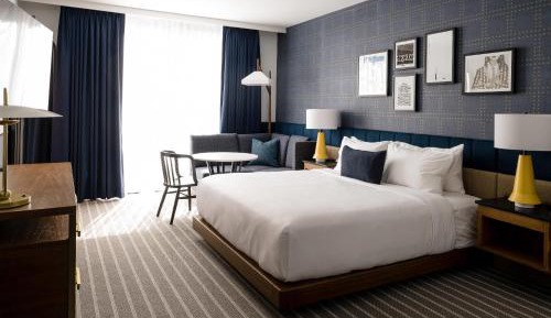 King Room with Sofa - Non Smoking