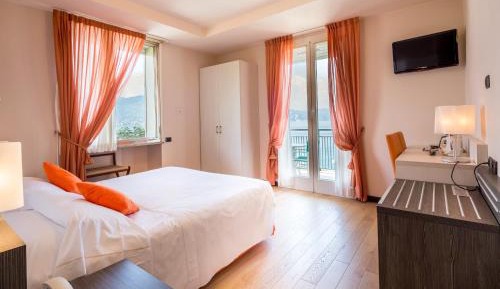 Queen Room with Terrace and Sea View  