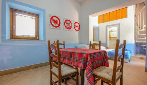One-Bedroom Holiday Home