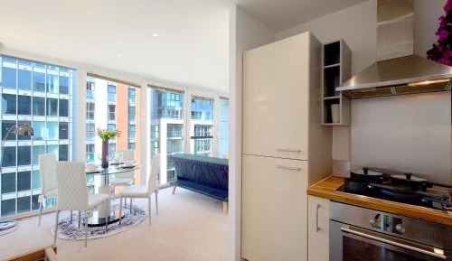 Apartment with Garden View