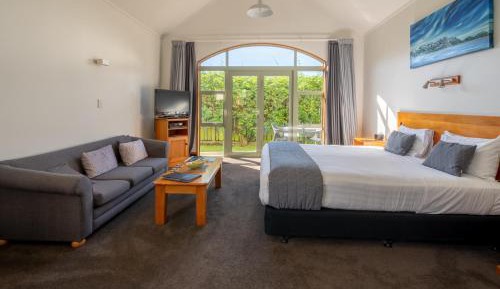 Standard Studio with garden view 