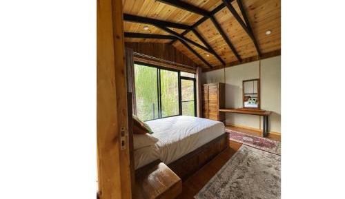 Queen Room with Pool View