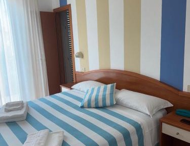 Double or Twin Room with Bathroom