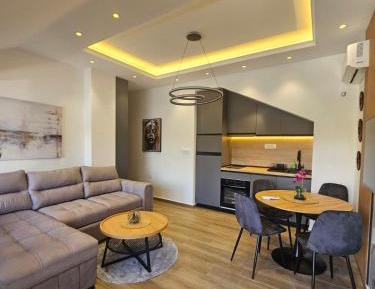 One-Bedroom Apartment with Sea View