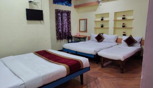6-Bed Mixed Dormitory Room
