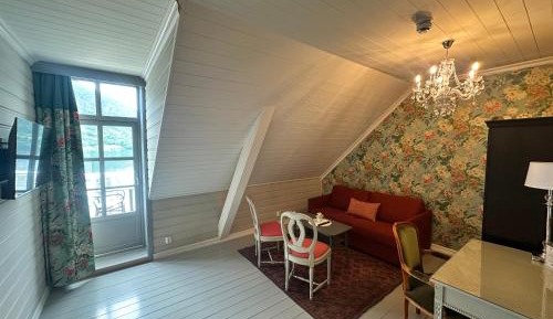 Hictoric Room with Balcony and Fjord View 