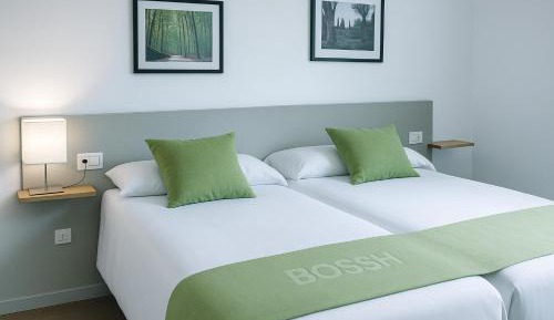 Studio Apartment (2 Adults)