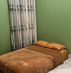 Room #1457952203