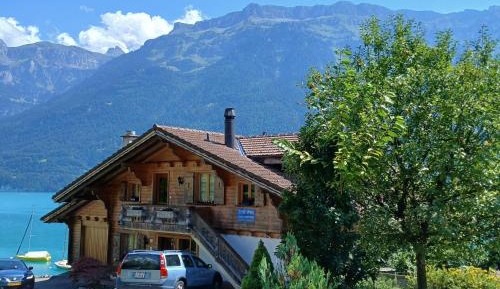 Apartment with Lake View