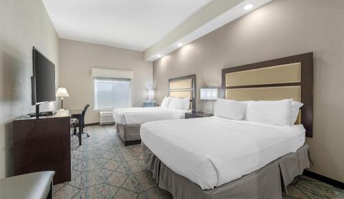 Queen Room with Two Queen Bed