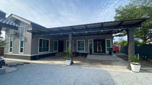 Three-Bedroom Bungalow