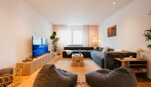 Two-Bedroom Deluxe Apartment with Balcony