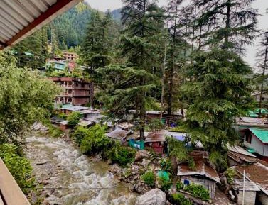 Deluxe Double Room with Balcony and Sea View