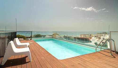 Two-Bedroom Deluxe Apartment - Petiscos