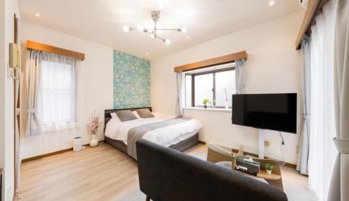 One-Bedroom Apartment with Balcony