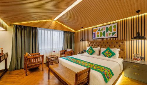 Deluxe Room with Mountain View
