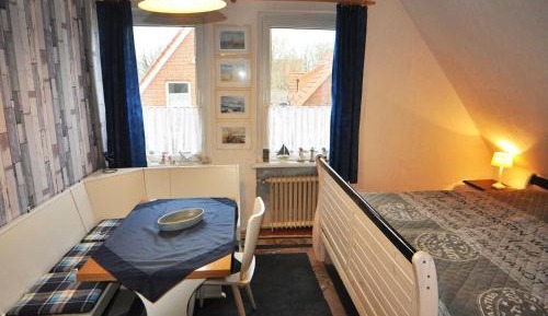 One-Bedroom Apartment with Terrace