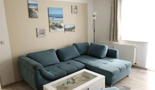 One-Bedroom Apartment with Balcony