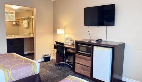 Business Double Room with Two Double Beds - Non-Smoking