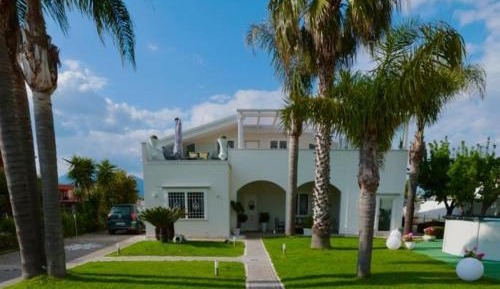 Deluxe Double Room with Extra Bed