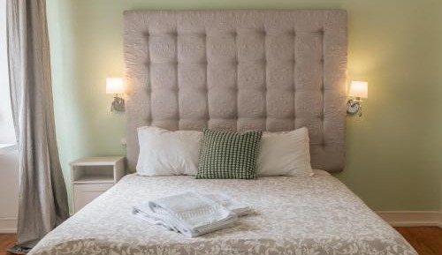 Triple Room with Shared Bathroom