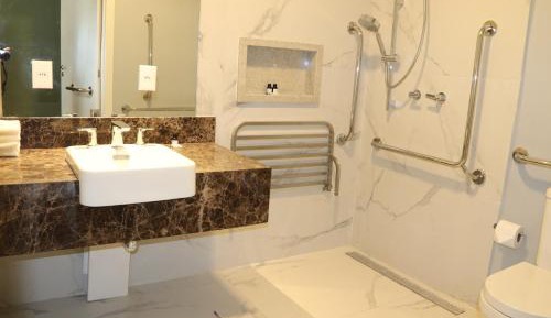 Queen Room - Disability Access