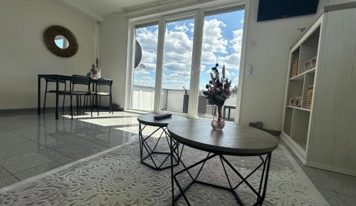 One-Bedroom Apartment with Balcony