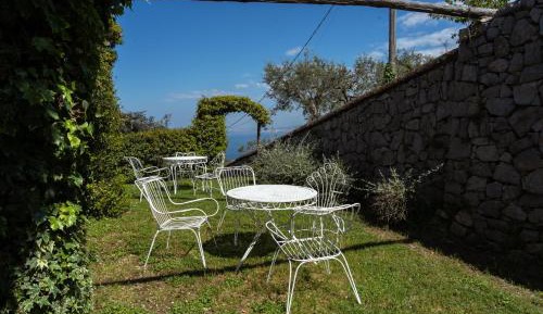 Junior Suite with Garden View
