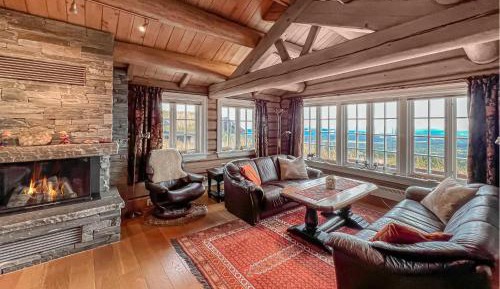 Five-Bedroom Holiday Home