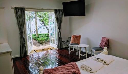 King Room with Spa Bath