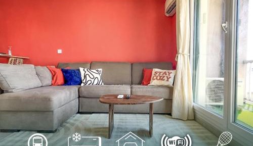 One-Bedroom Apartment with Terrace