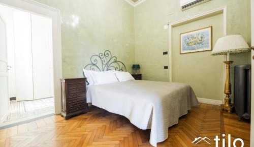 One-Bedroom Deluxe Apartment