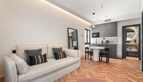 One-Bedroom Family Apartment