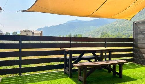 One-Bedroom Apartment with Terrace