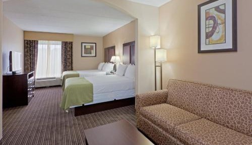 Suite with Two Queen Beds