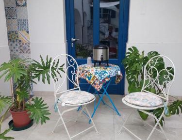 Deluxe Room (2 Adults + 1 Child)