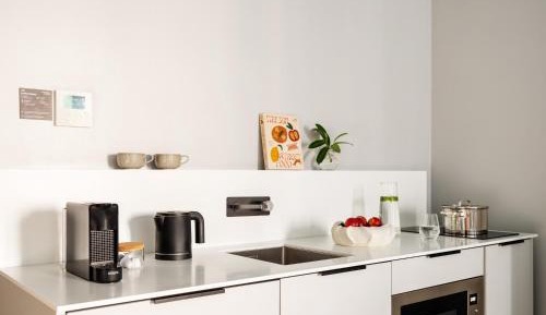 Large Studio with Kitchenette, Balcony and Sofa Bed