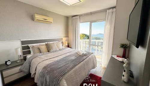 Four-Bedroom Luxury Apartment