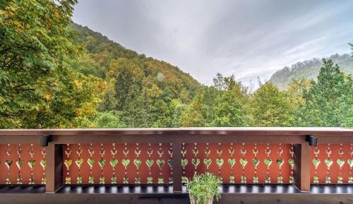 Six-Bedroom Holiday Home